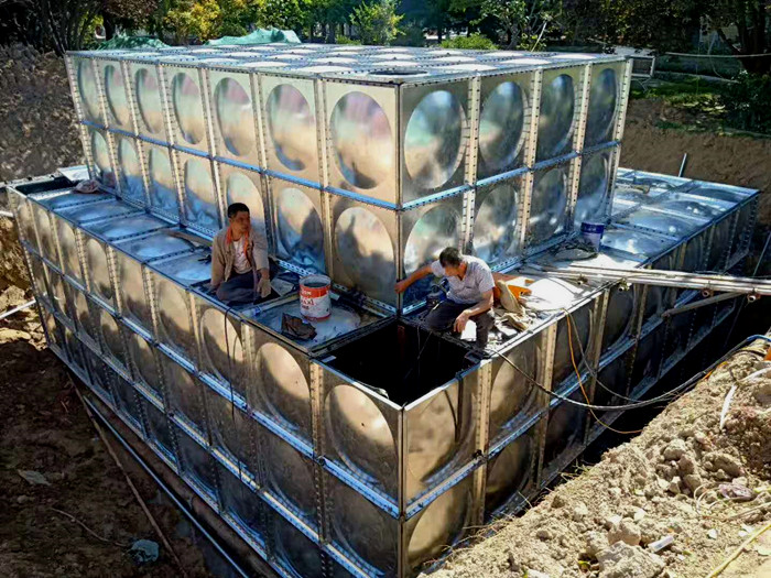 地埋式鍍鋅水箱的特點