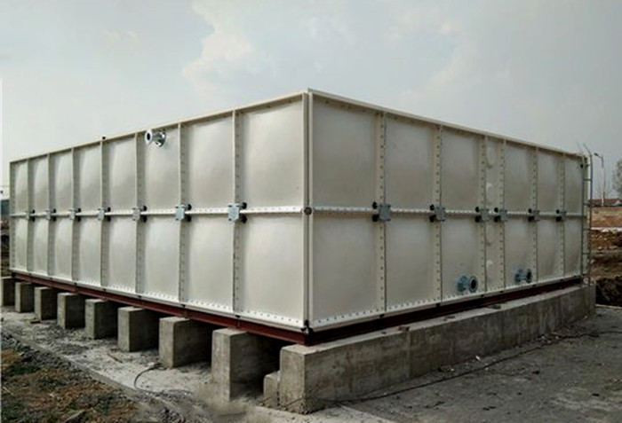 運輸玻璃鋼水箱要注意哪些呢？