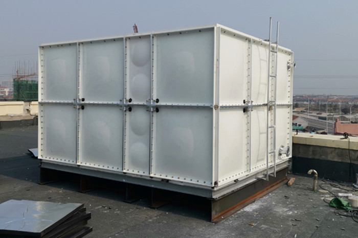 玻璃鋼水箱的優勢是什么?