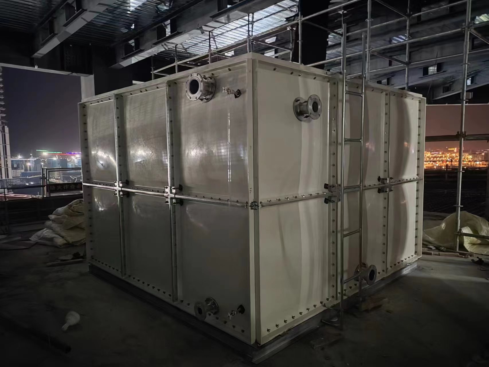 雄安新區18立方玻璃鋼水箱